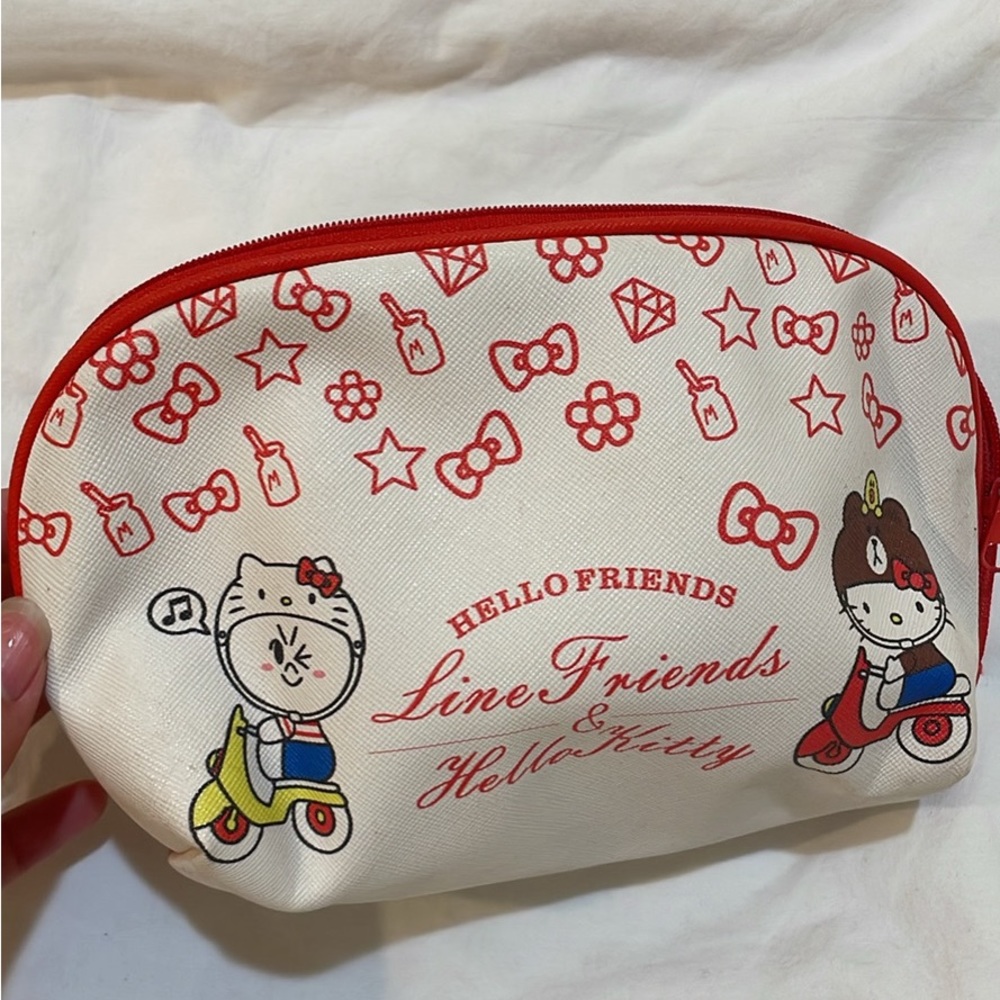 Hello kitty pouch - Picture 2 of 3